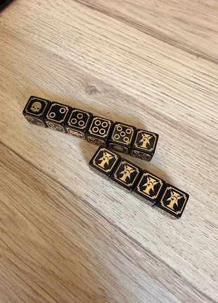 10 16mm Custodes Dices (2nd batch), marque: Games Workshop, état: Neuf avec étiquette, 10,00 €, 11,20 € Protection acheteurs incluse