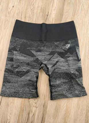 Short Seamless Gymshark #32 – Femme – Taille S – Gris Noir Running Fitness, brand: Gymshark, condition: Very good, size: S / 36 / 8, €15.00, €16.45 includes Buyer Protection