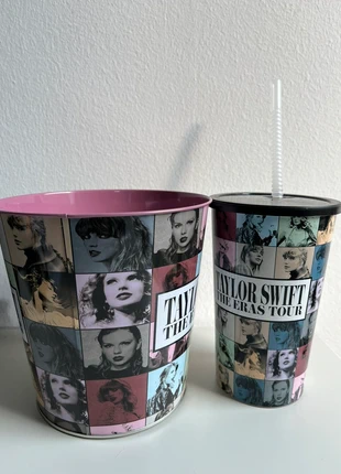 Porta popcorn e bicchiere taylor Swift, marque: Taylor Swift, état: Neuf sans étiquette, 15,00 €, 16,45 € Protection acheteurs incluse