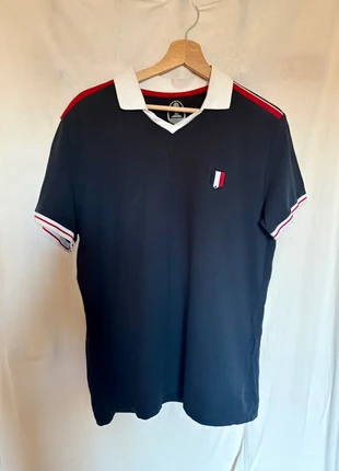 Polo FIFA Russia 2018 taille L, marke: FIFA, zustand: Sehr gut, größe: L, 5,00 €, 5,95 € inklusive Vinted-Käuferschutz