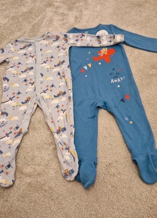 2 x 6-9 month aeroplane themed sleepsuits, brand: Fred & Flo, condition: Very good, size: 6-9 months / 68 cm, £2.75, £3.27 includes Buyer Protection