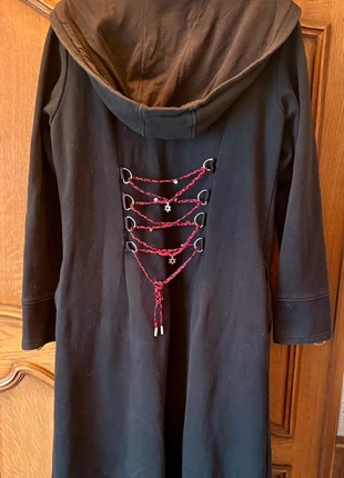 Long manteau style gothique avec capuche Poizen Industries, marque: Poizen Industries, état: Très bon état, taille: XL / 42 / 14, 50,00 €, 53,20 € Protection acheteurs incluse