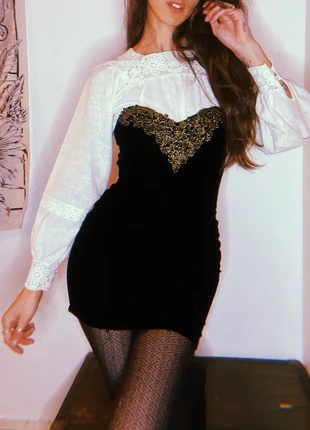Robe bustier en velours vintage 🖤, marque: Vintage, état: Très bon état, taille: XS / 34 / 6, 33,00 €, 35,35 € Protection acheteurs incluse