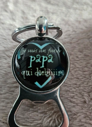 Porte clefs décapsuleur je suis un futur papa qui dechire, condizioni: Nuovo senza cartellino, €5.00, €5.95 include la Protezione acquisti