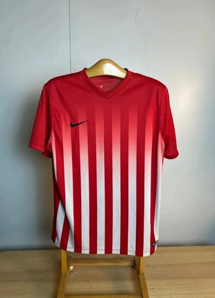 Camiseta Nike tècnica retro vinatge, marque: Nike, état: Très bon état, taille: L, 12,00 €, 13,30 € Protection acheteurs incluse