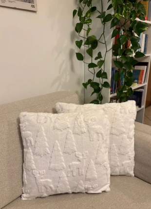 Set 2 federe natalizie per cuscini divano Pepco, staat: Nieuw zonder prijskaartje, maat: 45 x 45 cm, € 16,00, € 17,50 inclusief Kopersbescherming