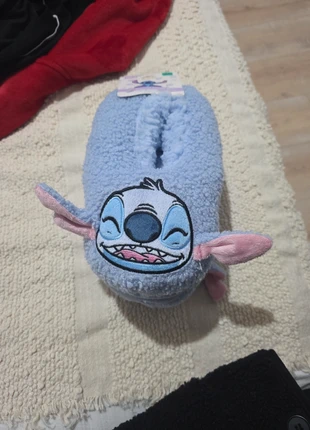 Chausson stich neuf, marque: Stitch, état: Neuf avec étiquette, taille: 37, 5,00 €, 5,95 € Protection acheteurs incluse