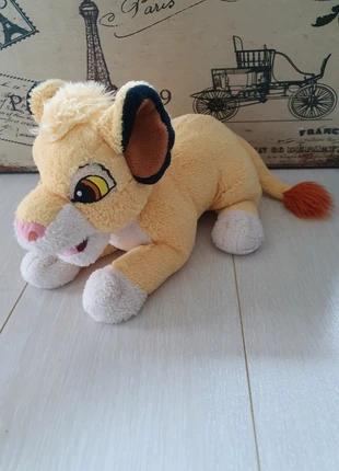 Peluche Simba Disneyland Paris, marque: Disneyland Paris, état: Très bon état, taille: Taille unique, 14,00 €, 15,40 € Protection acheteurs incluse