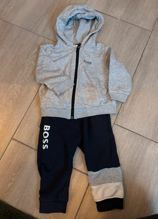 Ensemble de jogging Hugo boss, brand: Hugo Boss, condizioni: Buone, taglia: 12-18 mesi / 80 cm, €15.00, €16.45 include la Protezione acquisti