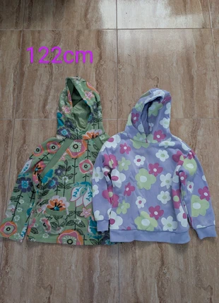Hoodie bundle, marque: Bundle, état: Bon état, taille: 7 ans / 122 cm, 2,00 €, 2,80 € Protection acheteurs incluse