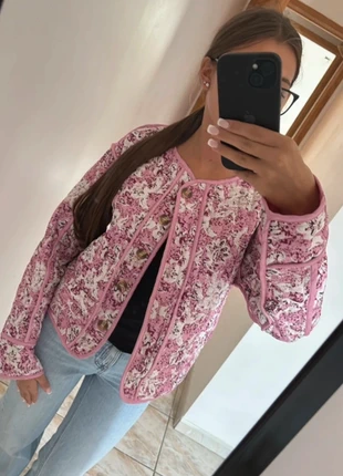 Veste matelassée rose motifs fleuris, marque: boutique indépendant, état: Neuf sans étiquette, taille: S / 36 / 8, 35,00 €, 37,45 € Protection acheteurs incluse