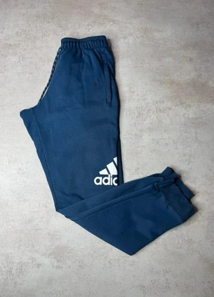 Bas de jogging, Adidas, Bleu marine, Taille M, marke: adidas, zustand: Sehr gut, größe: M, 15,00 €, 16,45 € inklusive Vinted-Käuferschutz