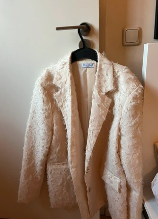 Olivia & Kate blazer wit, merk: Olivia & Kate, staat: Nieuw zonder prijskaartje, maat: M / 38 / 10, € 40,00, € 42,70 inclusief Kopersbescherming