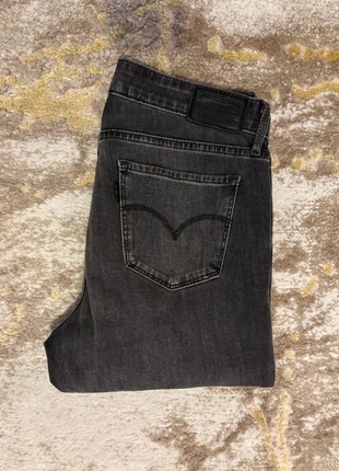 Jeans Levi’s 711 Skinny W27 L32 Gris Premium, brand: Levi's, condition: Very good, size: S / 36 / 8, €20.90, €22.65 includes Buyer Protection Pro