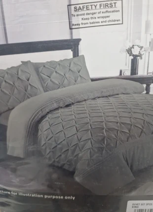 Duvet cover set King Deluxe Pleated Silver, brand: Seventhstitch, condition: New with tags, size: King, £19.99, £21.69 includes Buyer Protection Pro