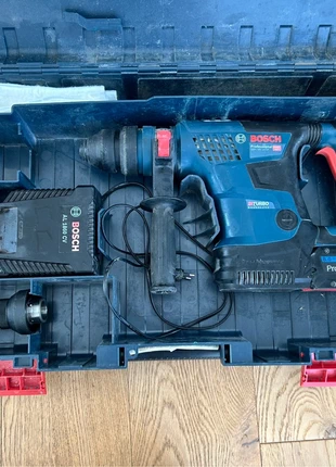 Burineur bosch GBH 18V34-CF, brand: Bosch, condizioni: Ottime, €430.00, €452.20 include la Protezione acquisti
