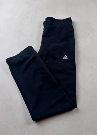 Jogging Adidas noir vintage - Taille Xs pantalon joggers bas survêtement trackpant, marke: adidas, zustand: Sehr gut, größe: XS, 10,00 €, 11,20 € inklusive Vinted-Käuferschutz