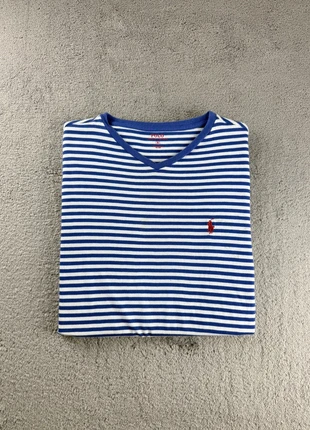 T-shirt Ralph Lauren Rayé Bleu Et Blanc Col V Taille S, marque: Ralph Lauren, état: Très bon état, taille: S, 15,00 €, 16,45 € Protection acheteurs incluse