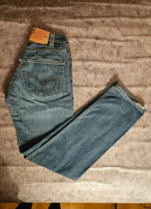 Jean Levi's 501 bleu coupe droite - Très bon état - Taille W31 FR40 L30, merk: Levi's, staat: Heel goed, maat: W31 | FR 40, € 22,90, € 24,75 inclusief Kopersbescherming