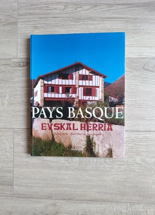 Pays Basque Euskal Herria, condition: Very good, €15.00, €16.45 includes Buyer Protection