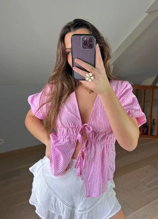 Blouse rose à rayures blanches et noeuds Zara taille XS/34, marke: Zara, zustand: Sehr gut, größe: XS / 34 / 6, 15,00 €, 16,45 € inklusive Vinted-Käuferschutz