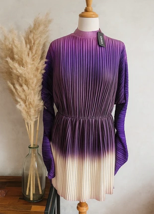 Robe plissée dégradée violet crème, marque: Boohoo, état: Neuf avec étiquette, taille: M / 38 / 10, 17,00 €, 18,55 € Protection acheteurs incluse