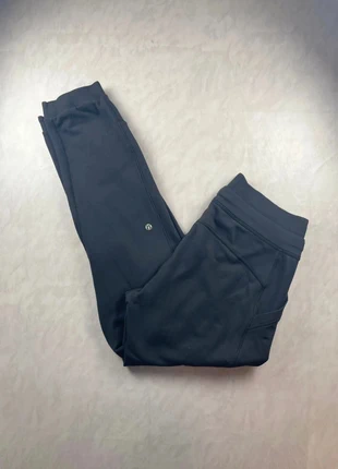 Jogging Lululemon, Noir, Taille 14, marke: Lululemon, zustand: Sehr gut, größe: XL / 42 / 14, 22,90 €, 24,75 € beinhaltet Vinted-Käuferschutz Pro