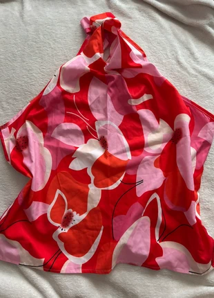 Halterneck Pink / red abstract blouse – airy and flowy, merk: skue, staat: Nieuw zonder prijskaartje, maat: XL / 42 / 14, € 6,00, € 7,00 inclusief Kopersbescherming