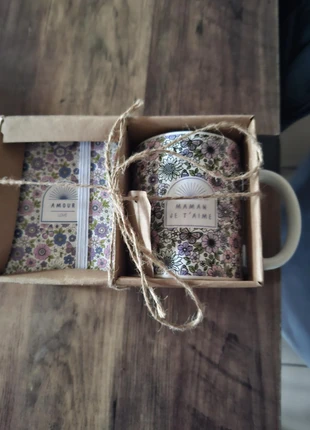 lot mug et carnet, marque: amour love, état: Neuf avec étiquette, 3,00 €, 3,85 € Protection acheteurs incluse