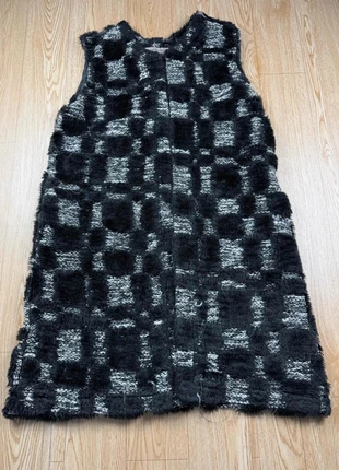 Veste sans manches Mes Sœurs et Moi Taille 2 / M noir et blanc parfait état #311, marca: Mes soeurs et moi, estado: Muito bom, tamanho: M / 38 / 10, €15.30, €16.77 inclui Proteção do Comprador