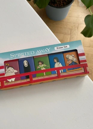 Studio Ghibli - Set de gommes - Le Voyage de Chihiro, état: Neuf avec étiquette, 11,00 €, 12,25 € Protection acheteurs incluse