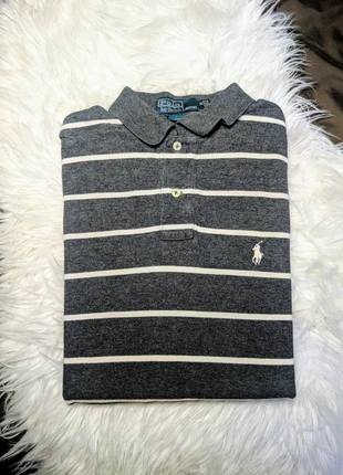 Polo Ralph Lauren gris, logo blanc, marke: Ralph Lauren, zustand: Sehr gut, größe: M, 15,00 €, 16,45 € inklusive Vinted-Käuferschutz