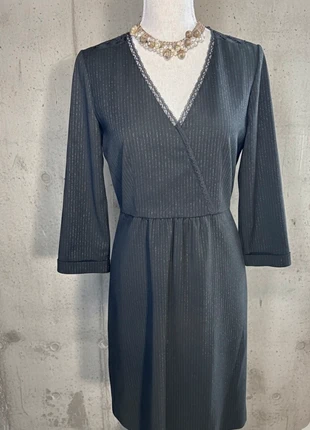 Robe Noire Portefeuille Effet Brillant - Dentelle Épaules & Décolleté - T38, brand: Antonelle, condition: Very good, size: M / 38 / 10, €15.00, €16.45 includes Buyer Protection