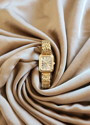 Montre femme dorée luxueuse, marque: Quartz, état: Neuf sans étiquette, taille: Jusqu'à 30 mm, 9,50 €, 10,68 € Protection acheteurs incluse