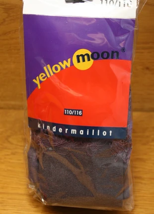 Maillot Yellow Moon 110-116 paars dreads, merk: Yellow, staat: Nieuw met prijskaartje, maat: 5 jaar / 110 cm, € 1,50, € 2,28 inclusief Kopersbescherming Pro