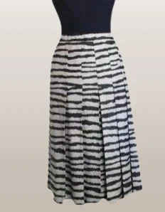 "Marque non renseignée" jupe chic élégante vintage doublée - T.42, brand: Marque non renseignée, condizioni: Ottime, taglia: XL / IT 46 / EU 42, €3.50, €4.38 include la Protezione acquisti