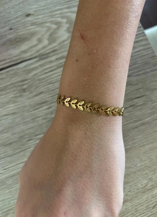 Bracelet doré à motif feuilles fait main, marke: Fait Main, zustand: Neu, 5,00 €, 5,95 € inklusive Vinted-Käuferschutz