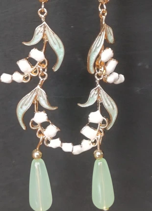 Boucles d'oreilles pendantes clochettes fleurs gouttes deau, état: Neuf sans étiquette, 9,80 €, 10,99 € Protection acheteurs incluse