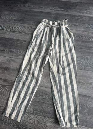 Pantalon été, marque: Bershka, état: Très bon état, taille: S / 36 / 8, 4,00 €, 4,90 € Protection acheteurs incluse