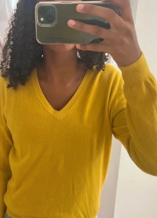 pull col V, merk: United Colors of Benetton, staat: Heel goed, maat: S / 36 / 8, € 10,00, € 11,20 inclusief Kopersbescherming