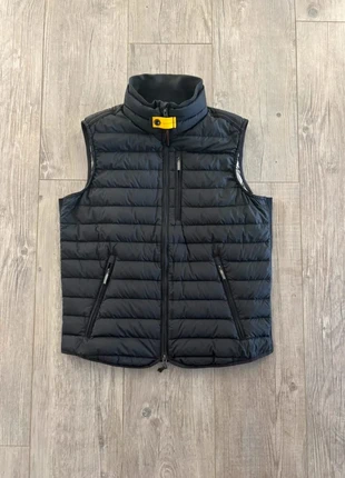 Doudoune sans manches parajumpers gris/foncé taille S, marke: Parajumpers, zustand: Sehr gut, größe: S, 155,00 €, 163,45 € inklusive Vinted-Käuferschutz