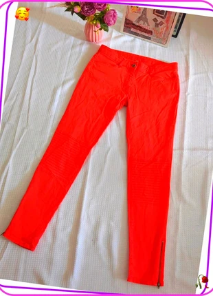 Beau jeans Sandro femme, marque: Sandro, état: Très bon état, taille: M / 38 / 10, 16,00 €, 17,50 € Protection acheteurs incluse