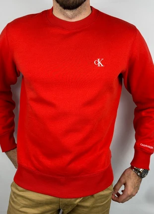 💎 Pull Calvin Klein Rouge taille M 💎, marque: Calvin Klein, état: Très bon état, taille: M, 34,90 €, 37,35 € Protection acheteurs (Pro) incluse