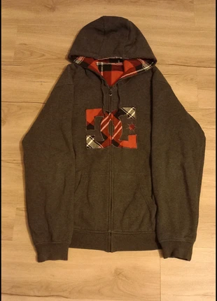 DC hoodie size L super rare, merk: DC, staat: Heel goed, maat: L, € 60,00, € 63,70 inclusief Kopersbescherming