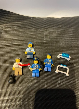 Lego lot police mini figurines policiers bandit avec boulet + accessoires officiel minifigures, marca: LEGO, estado: Bom, tamanho: Tamanho único, €5.00, €5.95 inclui Proteção do Comprador Pro