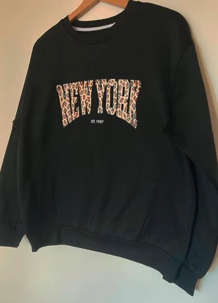 Sweat Loose NYC, marque: Loose, état: Neuf sans étiquette, taille: S / 36 / 8, 29,00 €, 31,15 € Protection acheteurs incluse