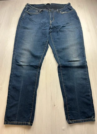 Jeans Levi's Femme Coupe Skinny Taille Mi Haute Bleu Taille 50, marque: Levi's, état: Très bon état, taille: 5XL / 50 / 22, 17,00 €, 18,55 € Protection acheteurs (Pro) incluse