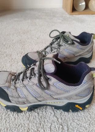 Merrel 'Moab 2 Vent'
J19904 grey/lilac, marque: Merrell, état: Bon état, taille: 40, 15,00 €, 16,45 € Protection acheteurs incluse