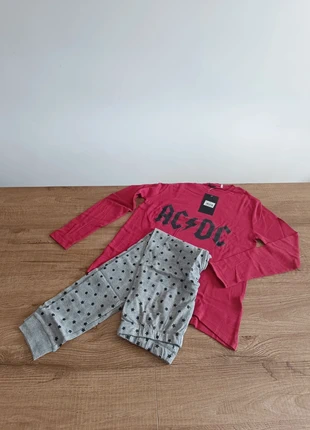Pigiama adulto 2 pezzi AC DC taglia S, marque: AC/DC, état: Neuf sans étiquette, taille: S, 10,00 €, 11,20 € Protection acheteurs incluse