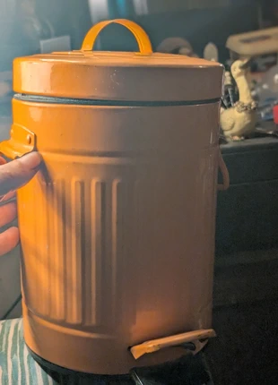 Mini poubelle À Pédale rétro vintage - Métal Orange Vif - 3L/5L - 25cm, marque: Inconnu, état: Bon état, 12,00 €, 13,30 € Protection acheteurs incluse